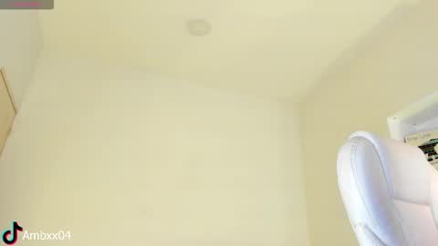 Snapshot of ambermiller04 chatting on 02.09.26 Amber online show from 02.09.26