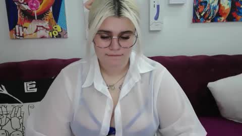 Amber online show from 09.23.25