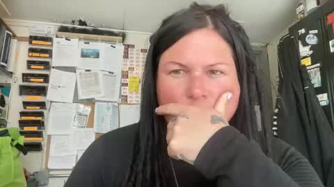 Snapshot of ambermoss7 chatting on 04.23.26 ambermoss7 online show from 04.23.26
