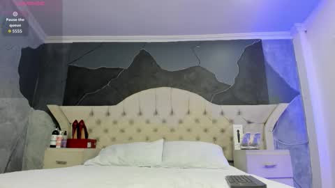 Amber Grey online show from 09.13.25