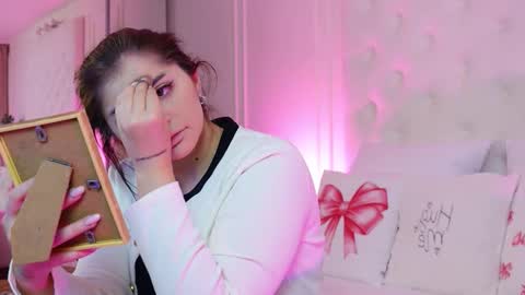 Amberseyes online show from 02.20.26