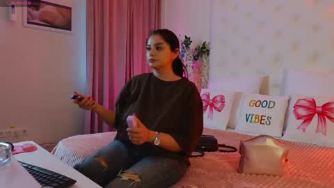 Snapshot of amberseyes chatting on 05.12.26 Amberseyes online show from 05.12.26