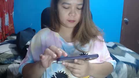 Snapshot of ambisyosa_moore chatting on 04.24.26 Marie online show from 04.24.26