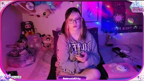 Snapshot of ambrosiakitty chatting on 05.21.26 Ambrosia online show from 05.21.26