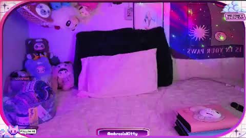 Snapshot of ambrosiakitty chatting on 06.28.26 Ambrosia online show from 06.28.26