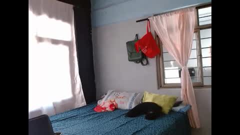 Snapshot of amelia_2023 chatting on 01.28.25 amelia online show from 01.28.25