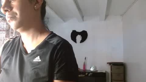 Snapshot of amelia_2023 chatting on 11.18.25 amelia online show from 11.18.25