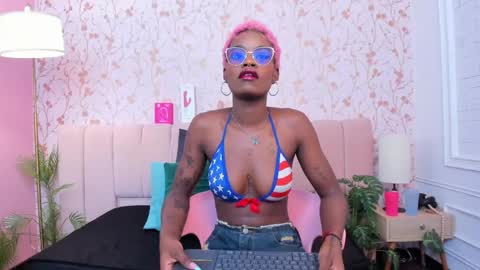 Amelia Adams online show from 04.24.26
