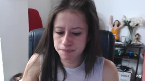 Snapshot of amelia_bella chatting on 04.19.26 amelia online show from 04.19.26