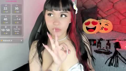 Snapshot of amelia_fry chatting on 09.19.25 amelia_fry online show from 09.19.25