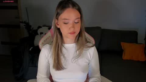 Snapshot of amelia_lein chatting on 12.04.24 Your Amelia online show from 12.04.24