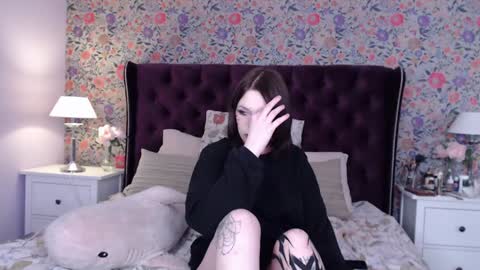 Snapshot of amelia_mays chatting on 12.10.24 Amelia online show from 12.10.24