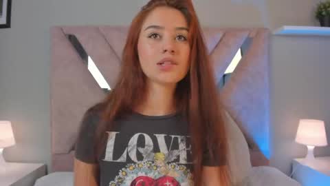 Snapshot of amelia_saenz_ chatting on 05.12.26 Amelia online show from 05.12.26