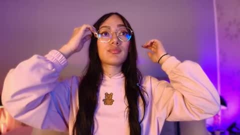 lia online show from 10.16.25