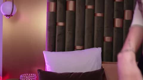 Snapshot of ameliaangell chatting on 10.27.25 Amelia online show from 10.27.25