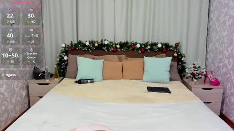 ameliaclarks online show from 12.22.25