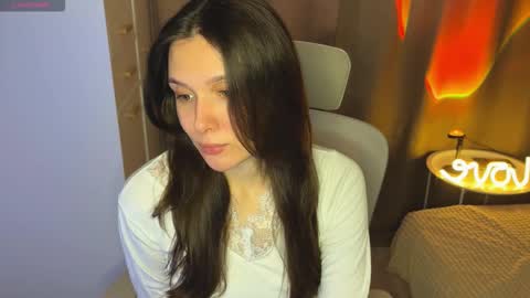 Snapshot of ameliahenderson chatting on 03.18.26 Ameli online show from 03.18.26