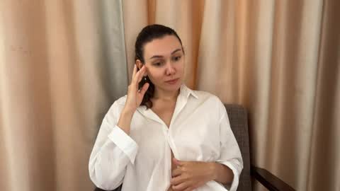 Snapshot of ameliahenderson chatting on 05.03.26 Ameli online show from 05.03.26