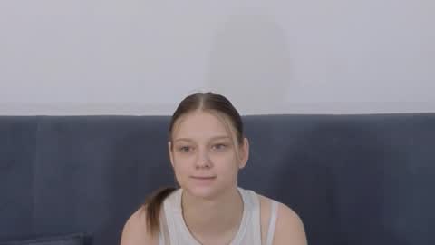 Snapshot of ameliahopkins chatting on 02.19.26 5th day here my name Jennie online show from 02.19.26