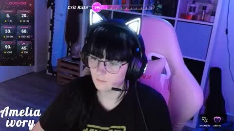 Snapshot of ameliaivory chatting on 11.20.25 ameliaivory online show from 11.20.25