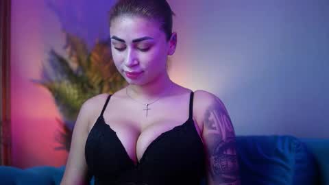  Amelia  online show from 11.10.25