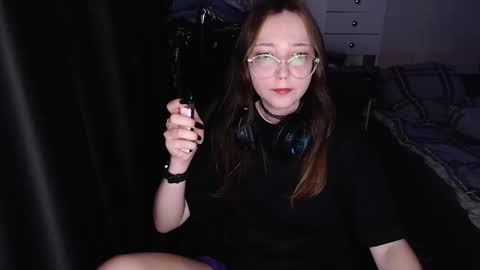 Snapshot of ameliakamishiro chatting on 12.02.25 Amelia online show from 12.02.25