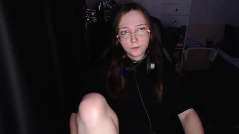 Snapshot of ameliakamishiro chatting on 12.04.25 Amelia online show from 12.04.25