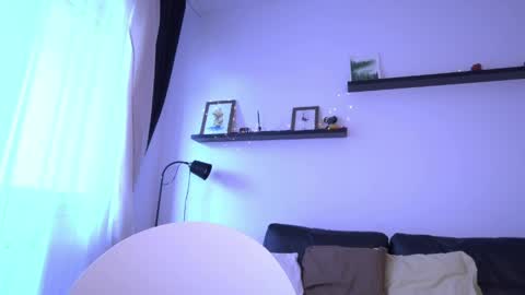 Amelia   online show from 04.18.26