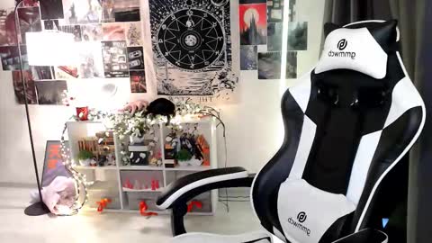 Amelia online show from 11.08.25