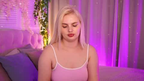 Snapshot of ameliawells chatting on 05.15.26 Amelia online show from 05.15.26