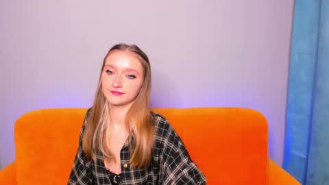 Snapshot of ameliawise chatting on 12.22.24 ameliawise online show from 12.22.24