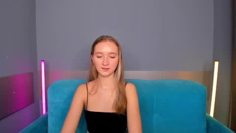 Snapshot of ameliawise chatting on 01.16.25 ameliawise online show from 01.16.25