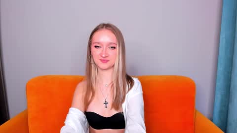 Snapshot of ameliawise chatting on 01.25.25 ameliawise online show from 01.25.25