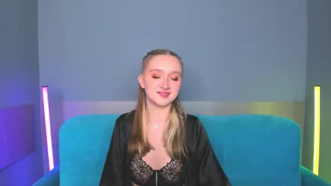 Snapshot of ameliawise chatting on 02.17.25 ameliawise online show from 02.17.25