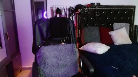 amelie__martinez online show from 11.09.25