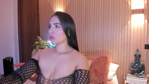 Snapshot of amelie_x chatting on 05.08.26 Amelie online show from 05.08.26