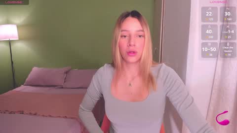 Amelie Graham online show from 02.06.25