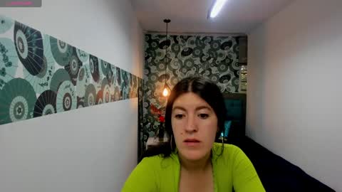 Snapshot of ameliegray chatting on 01.18.25 A M E L I E online show from 01.18.25