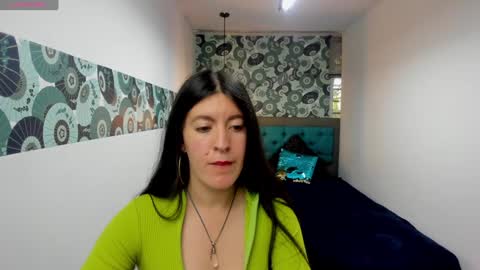Snapshot of ameliegray chatting on 01.18.25 A M E L I E online show from 01.18.25