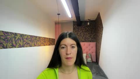 Snapshot of ameliegray chatting on 03.12.25 A M E L I E online show from 03.12.25