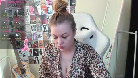 Snapshot of ameliepeach chatting on 05.01.26 Amelie online show from 05.01.26