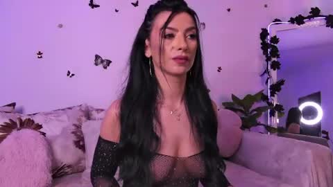 Snapshot of ameliereeaa chatting on 06.21.26 AmelieReeaa online show from 06.21.26