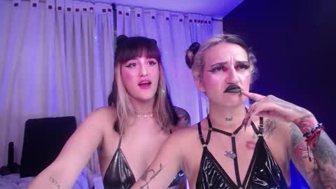 Snapshot of amelierouss chatting on 02.12.26 AMELIEROUS .. see you tomorrow kisses online show from 02.12.26