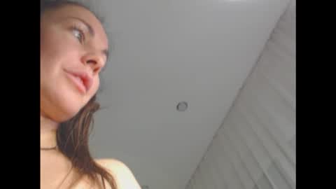 amelinamersi online show from 10.22.25