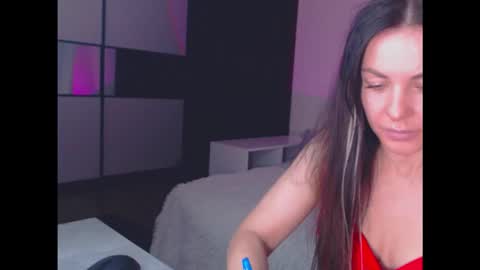 amelinamersi online show from 11.03.25