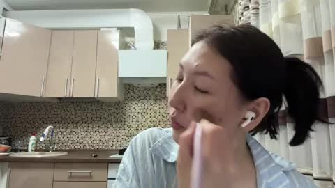 Snapshot of ameliya_kim chatting on 04.14.26 Ameliya online show from 04.14.26