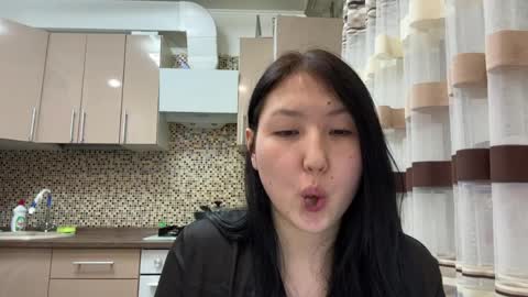 Snapshot of ameliya_kim chatting on 04.15.26 Ameliya online show from 04.15.26