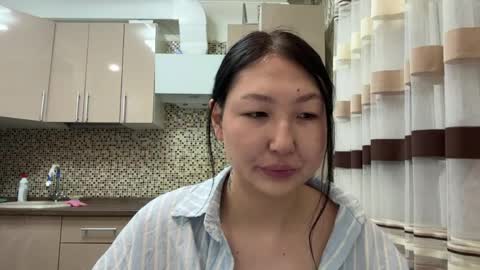 Snapshot of ameliya_kim chatting on 04.21.26 Ameliya online show from 04.21.26