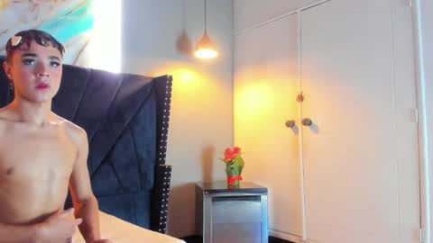 AMELIA online show from 12.20.25