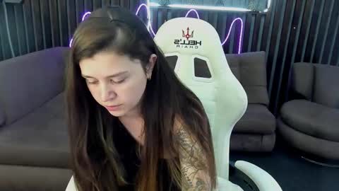 amellymillyy online show from 09.15.25